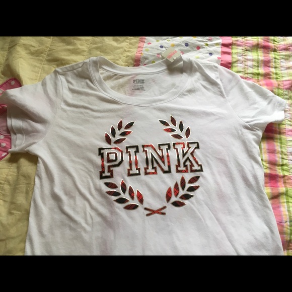 Victoria's Secret/PINK Iconic Red Plaid Tee Christmas - S/M - NWT - Picture 5 of 5